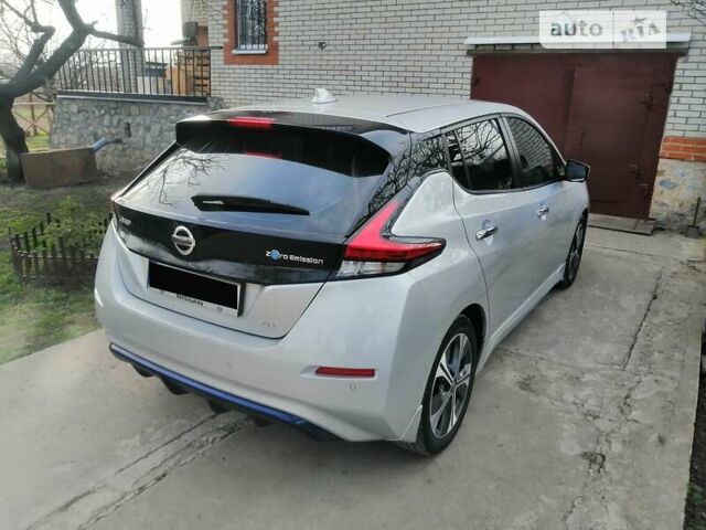 Сірий Ніссан Ліф, об'ємом двигуна 0 л та пробігом 30 тис. км за 19200 $, фото 5 на Automoto.ua