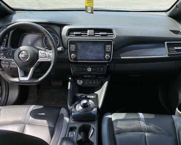 Сірий Ніссан Ліф, об'ємом двигуна 0 л та пробігом 105 тис. км за 14000 $, фото 14 на Automoto.ua