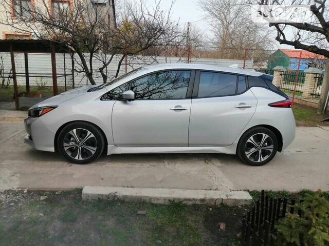 Сірий Ніссан Ліф, об'ємом двигуна 0 л та пробігом 30 тис. км за 19200 $, фото 3 на Automoto.ua