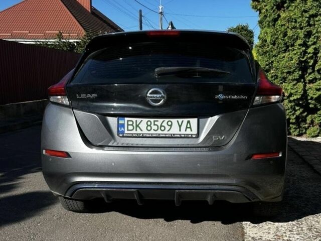 Серый Ниссан Лиф, объемом двигателя 0 л и пробегом 95 тыс. км за 13500 $, фото 2 на Automoto.ua