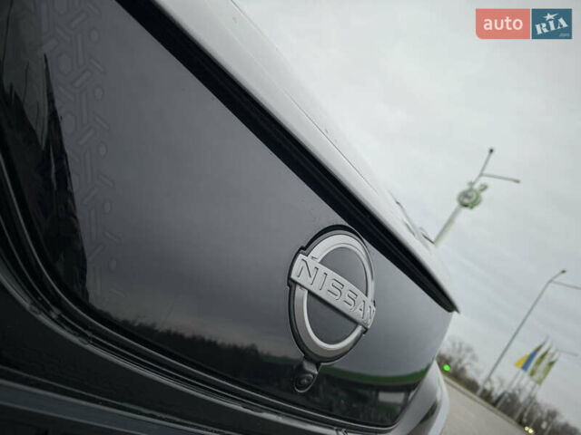 Сірий Ніссан Ліф, об'ємом двигуна 0 л та пробігом 52 тис. км за 18300 $, фото 3 на Automoto.ua