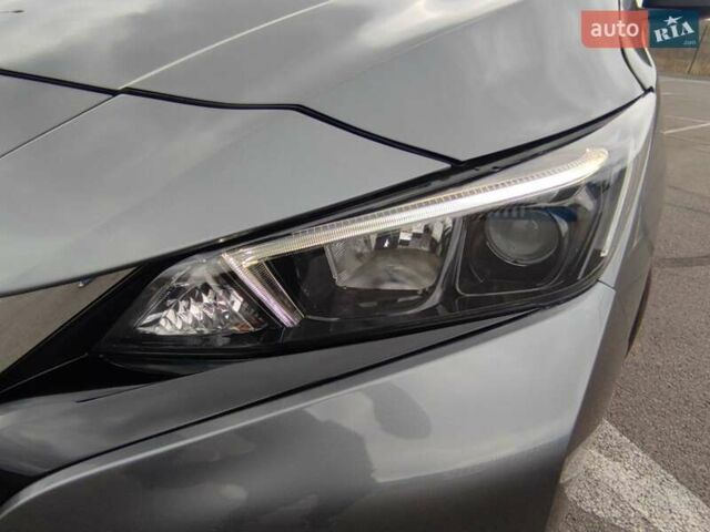 Серый Ниссан Лиф, объемом двигателя 0 л и пробегом 62 тыс. км за 13200 $, фото 2 на Automoto.ua