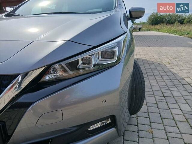 Серый Ниссан Лиф, объемом двигателя 0 л и пробегом 75 тыс. км за 14500 $, фото 19 на Automoto.ua