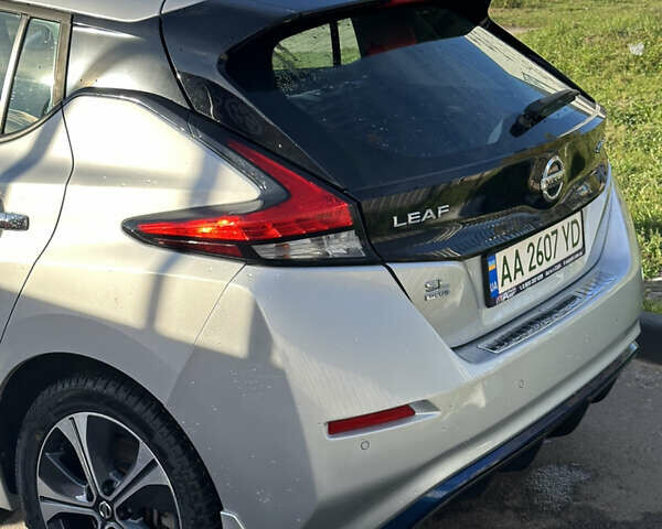 Серый Ниссан Лиф, объемом двигателя 0 л и пробегом 180 тыс. км за 11900 $, фото 6 на Automoto.ua