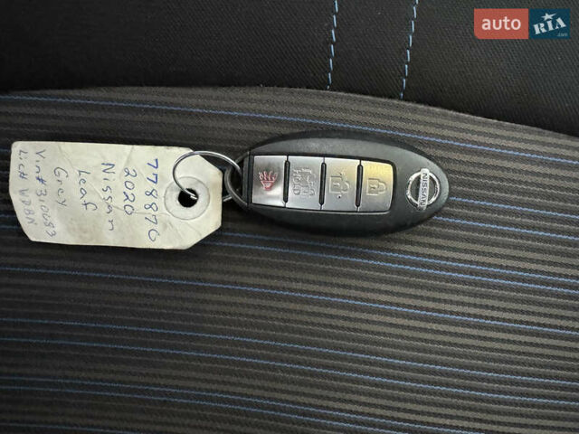 Сірий Ніссан Ліф, об'ємом двигуна 0 л та пробігом 52 тис. км за 18300 $, фото 38 на Automoto.ua