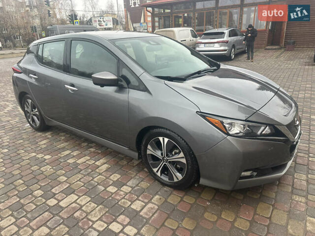 Серый Ниссан Лиф, объемом двигателя 0 л и пробегом 79 тыс. км за 14777 $, фото 7 на Automoto.ua