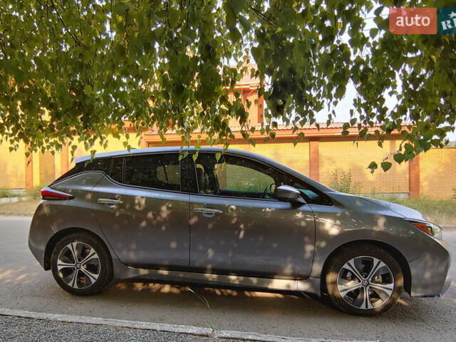 Сірий Ніссан Ліф, об'ємом двигуна 0 л та пробігом 32 тис. км за 18188 $, фото 5 на Automoto.ua
