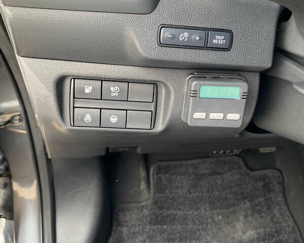 Сірий Ніссан Ліф, об'ємом двигуна 0 л та пробігом 105 тис. км за 14000 $, фото 15 на Automoto.ua