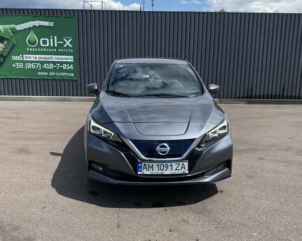 Сірий Ніссан Ліф, об'ємом двигуна 0 л та пробігом 105 тис. км за 14000 $, фото 1 на Automoto.ua