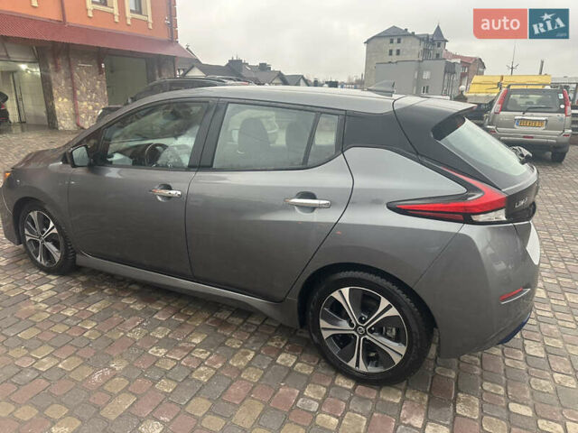 Серый Ниссан Лиф, объемом двигателя 0 л и пробегом 79 тыс. км за 14777 $, фото 3 на Automoto.ua