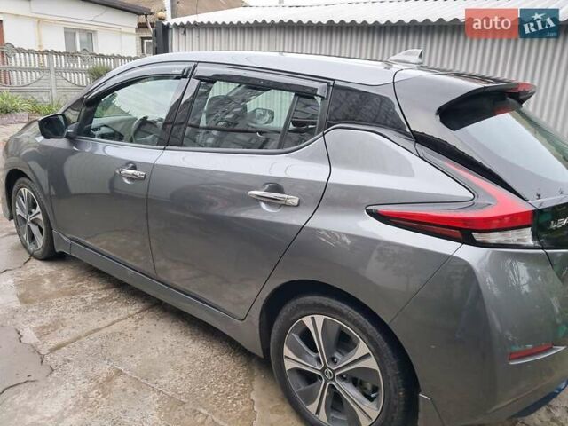 Серый Ниссан Лиф, объемом двигателя 0 л и пробегом 76 тыс. км за 16300 $, фото 6 на Automoto.ua