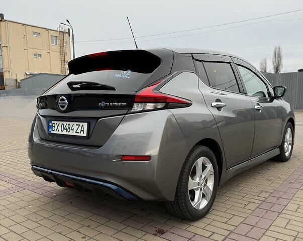 Сірий Ніссан Ліф, об'ємом двигуна 0 л та пробігом 39 тис. км за 13200 $, фото 3 на Automoto.ua