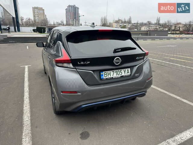 Серый Ниссан Лиф, объемом двигателя 0 л и пробегом 125 тыс. км за 9900 $, фото 9 на Automoto.ua