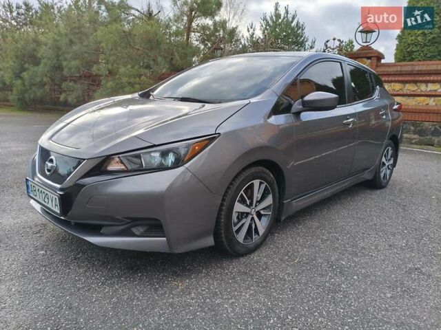Серый Ниссан Лиф, объемом двигателя 0 л и пробегом 30 тыс. км за 12700 $, фото 18 на Automoto.ua