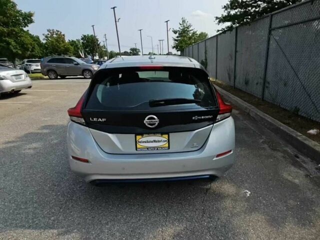 Сірий Ніссан Ліф, об'ємом двигуна 0 л та пробігом 86 тис. км за 7000 $, фото 3 на Automoto.ua