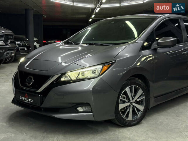 Сірий Ніссан Ліф, об'ємом двигуна 0 л та пробігом 56 тис. км за 13500 $, фото 8 на Automoto.ua