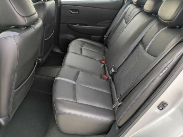 Серый Ниссан Лиф, объемом двигателя 0 л и пробегом 14 тыс. км за 1400 $, фото 13 на Automoto.ua