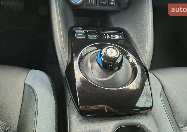 Сірий Ніссан Ліф, об'ємом двигуна 0 л та пробігом 102 тис. км за 15700 $, фото 18 на Automoto.ua