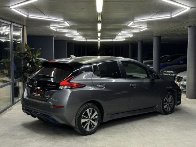 Серый Ниссан Лиф, объемом двигателя 0 л и пробегом 56 тыс. км за 13500 $, фото 8 на Automoto.ua