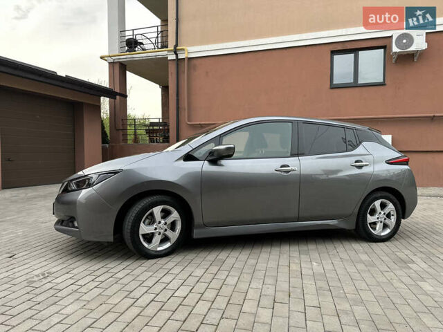Серый Ниссан Лиф, объемом двигателя 0 л и пробегом 51 тыс. км за 13000 $, фото 4 на Automoto.ua