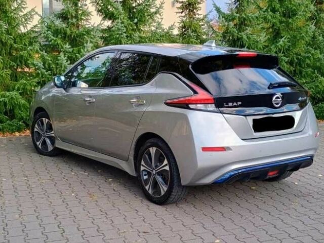 Серый Ниссан Лиф, объемом двигателя 0 л и пробегом 49 тыс. км за 9500 $, фото 4 на Automoto.ua