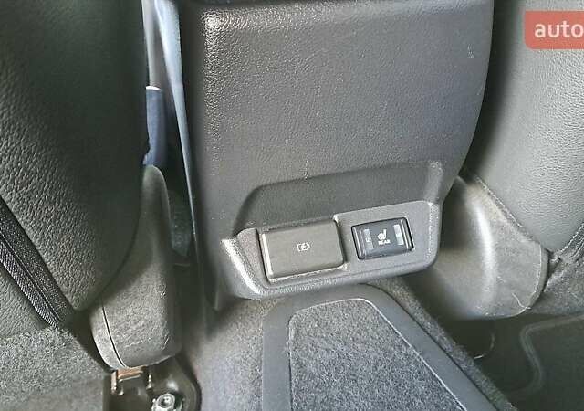 Сірий Ніссан Ліф, об'ємом двигуна 0 л та пробігом 102 тис. км за 15700 $, фото 19 на Automoto.ua