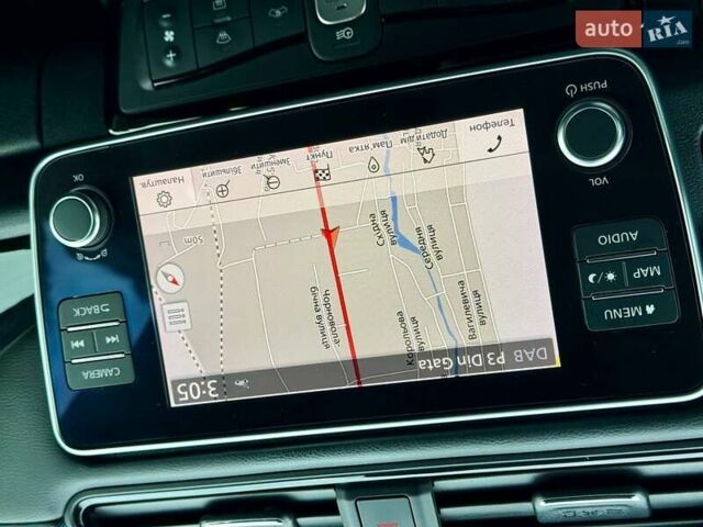 Серый Ниссан Лиф, объемом двигателя 0 л и пробегом 47 тыс. км за 15200 $, фото 38 на Automoto.ua