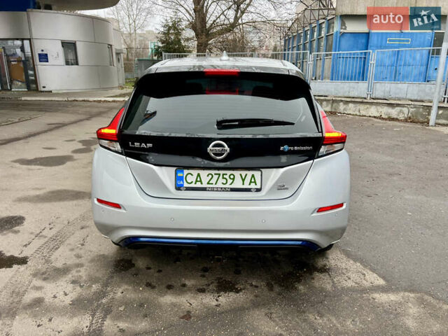 Серый Ниссан Лиф, объемом двигателя 0 л и пробегом 70 тыс. км за 17800 $, фото 11 на Automoto.ua