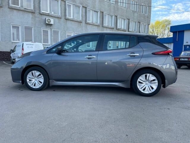 Серый Ниссан Лиф, объемом двигателя 0 л и пробегом 17 тыс. км за 16999 $, фото 7 на Automoto.ua