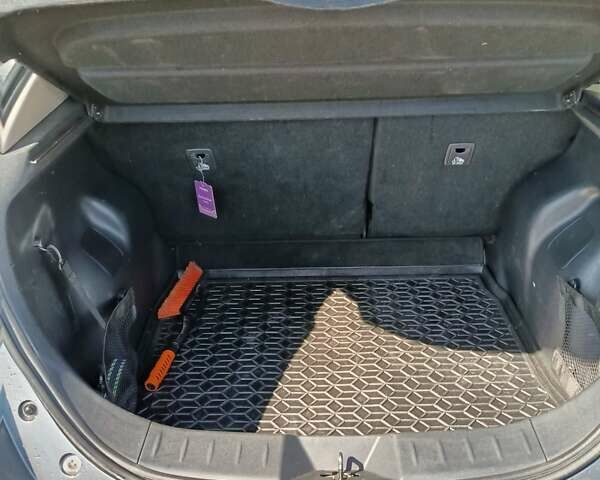 Серый Ниссан Лиф, объемом двигателя 0 л и пробегом 63 тыс. км за 15200 $, фото 8 на Automoto.ua