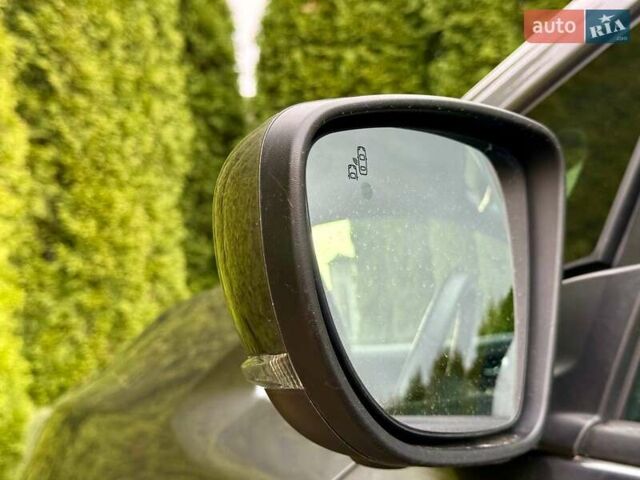 Серый Ниссан Лиф, объемом двигателя 0 л и пробегом 47 тыс. км за 15200 $, фото 33 на Automoto.ua