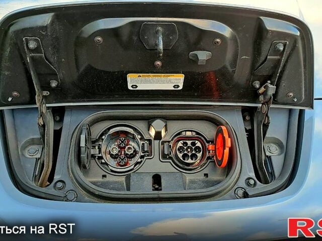 Сірий Ніссан Ліф, об'ємом двигуна 0.16 л та пробігом 102 тис. км за 15700 $, фото 4 на Automoto.ua