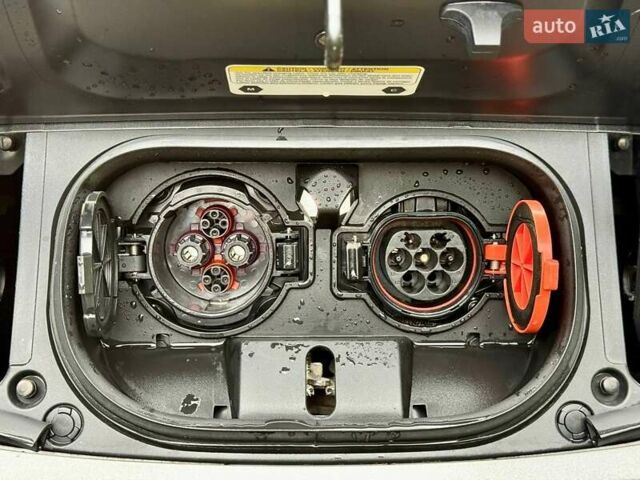 Серый Ниссан Лиф, объемом двигателя 0 л и пробегом 47 тыс. км за 15200 $, фото 34 на Automoto.ua