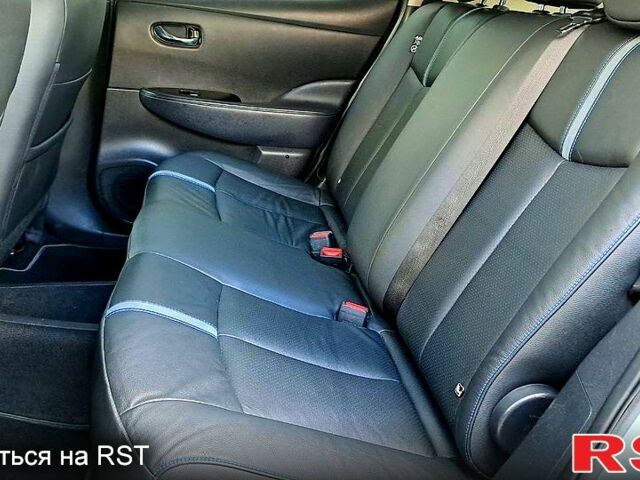 Сірий Ніссан Ліф, об'ємом двигуна 0.16 л та пробігом 102 тис. км за 15700 $, фото 6 на Automoto.ua