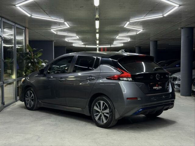 Серый Ниссан Лиф, объемом двигателя 0 л и пробегом 56 тыс. км за 13500 $, фото 12 на Automoto.ua