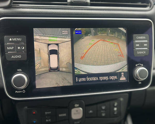 Серый Ниссан Лиф, объемом двигателя 0 л и пробегом 24 тыс. км за 14300 $, фото 10 на Automoto.ua