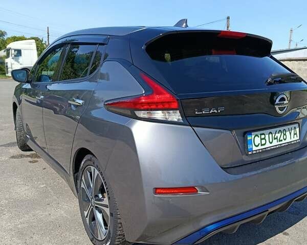 Серый Ниссан Лиф, объемом двигателя 0 л и пробегом 63 тыс. км за 15200 $, фото 5 на Automoto.ua