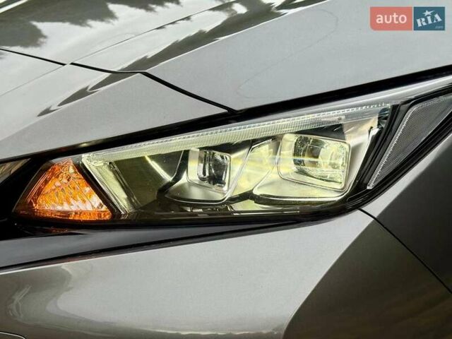 Серый Ниссан Лиф, объемом двигателя 0 л и пробегом 47 тыс. км за 15200 $, фото 3 на Automoto.ua