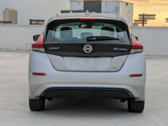 Серый Ниссан Лиф, объемом двигателя 0 л и пробегом 14 тыс. км за 1400 $, фото 4 на Automoto.ua