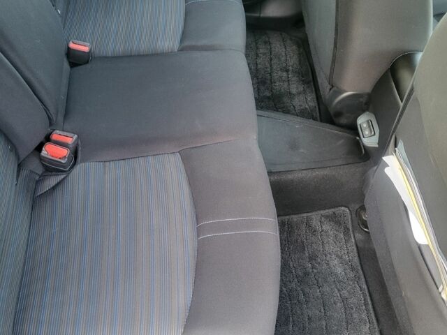 Серый Ниссан Лиф, объемом двигателя 0 л и пробегом 27 тыс. км за 15500 $, фото 19 на Automoto.ua