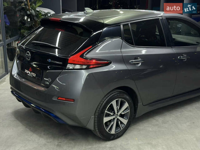 Сірий Ніссан Ліф, об'ємом двигуна 0 л та пробігом 56 тис. км за 13500 $, фото 13 на Automoto.ua