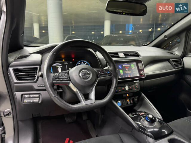 Сірий Ніссан Ліф, об'ємом двигуна 0 л та пробігом 56 тис. км за 13500 $, фото 22 на Automoto.ua