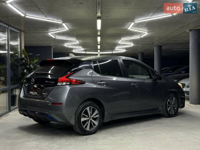 Сірий Ніссан Ліф, об'ємом двигуна 0 л та пробігом 56 тис. км за 13500 $, фото 12 на Automoto.ua