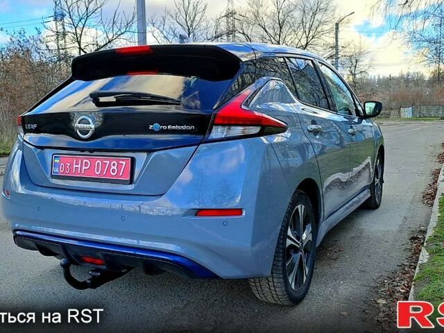 Сірий Ніссан Ліф, об'ємом двигуна 0.16 л та пробігом 102 тис. км за 15700 $, фото 3 на Automoto.ua