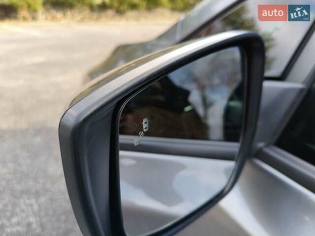 Серый Ниссан Лиф, объемом двигателя 0 л и пробегом 30 тыс. км за 12700 $, фото 46 на Automoto.ua