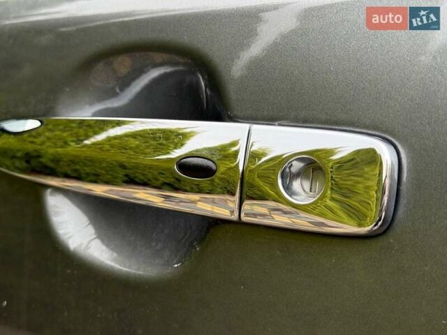 Серый Ниссан Лиф, объемом двигателя 0 л и пробегом 47 тыс. км за 15200 $, фото 32 на Automoto.ua