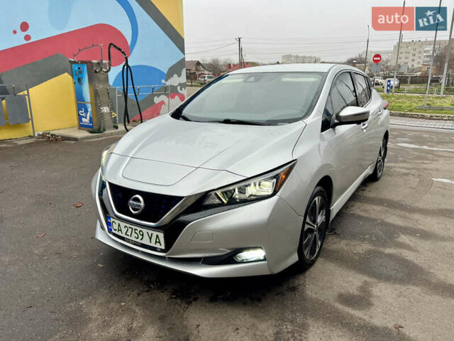 Серый Ниссан Лиф, объемом двигателя 0 л и пробегом 70 тыс. км за 17800 $, фото 1 на Automoto.ua