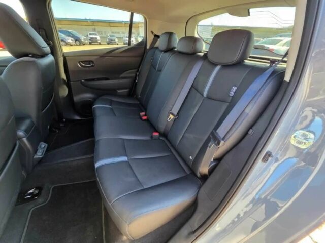 Серый Ниссан Лиф, объемом двигателя 0 л и пробегом 10 тыс. км за 6500 $, фото 13 на Automoto.ua