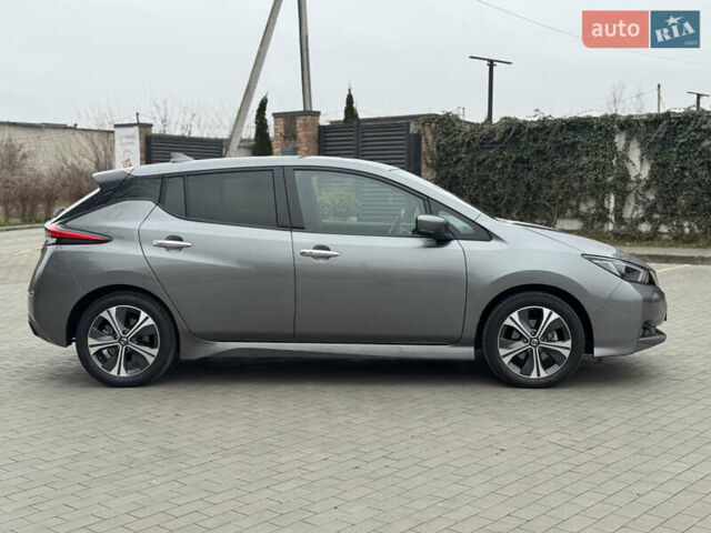 Сірий Ніссан Ліф, об'ємом двигуна 0 л та пробігом 57 тис. км за 14800 $, фото 19 на Automoto.ua