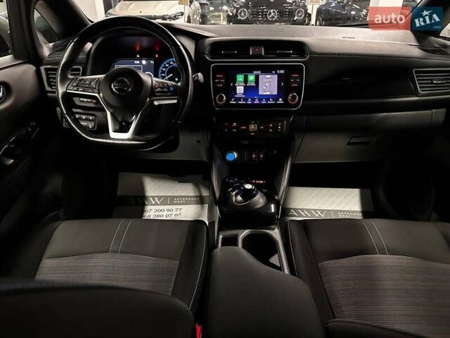 Серый Ниссан Лиф, объемом двигателя 0 л и пробегом 75 тыс. км за 13900 $, фото 30 на Automoto.ua